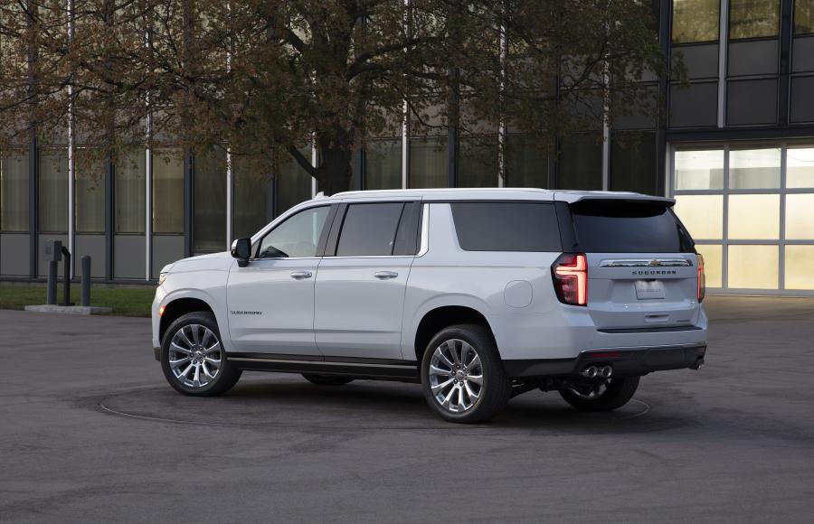 Chevrolet Suburban 2020 года  (фото 11 из 13)